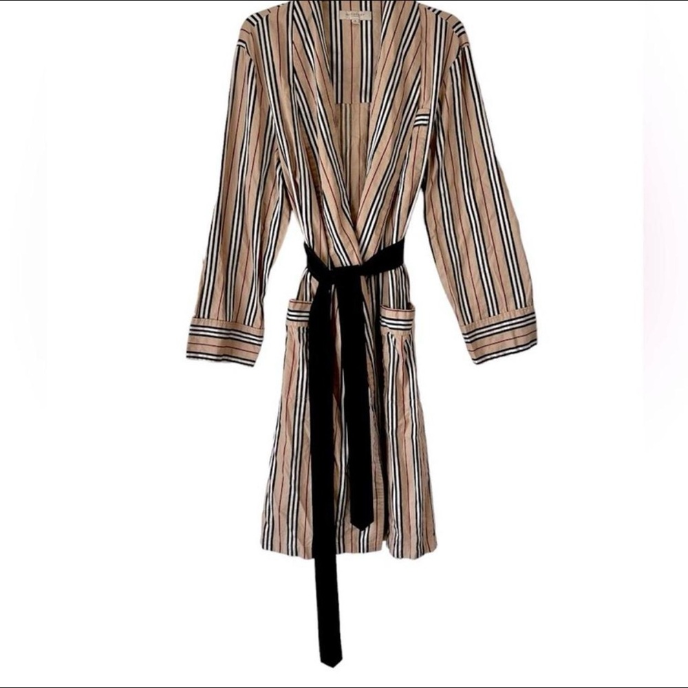 Burberry Robe Size Medium